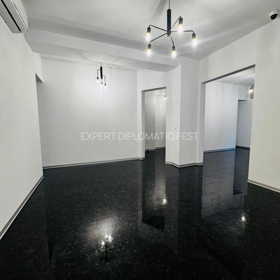 Romana - Caderea Bastilei - parter- 4 camere - 120 mp - Pret 1800 euto - 5