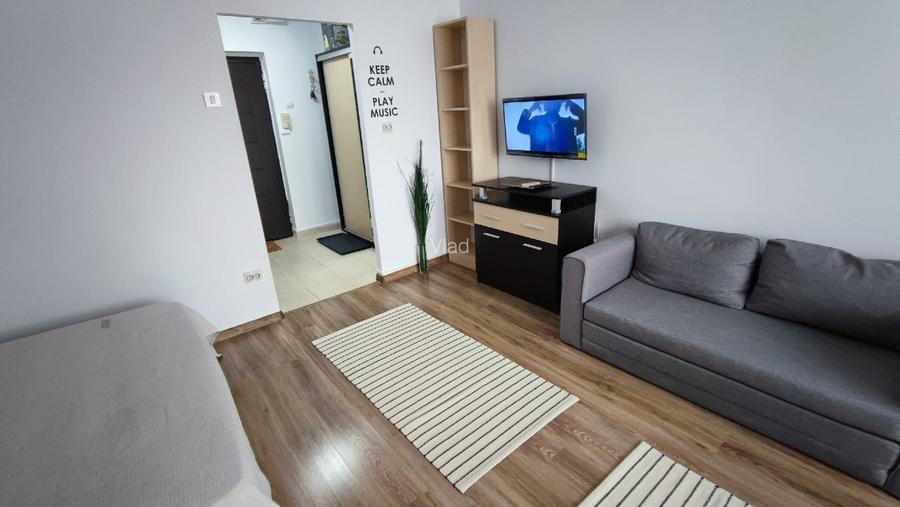 Proprietar închiriez garsonieră renovată etj5/8 în Dristor bl.1984, 4min Metrou - 7
