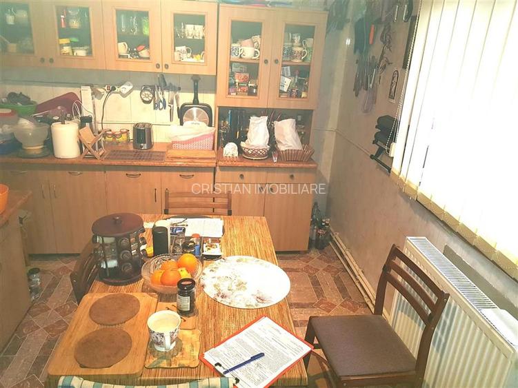 VILA P+1+M, Bariera, Constructie 2005 din Caramida si BCA - 6