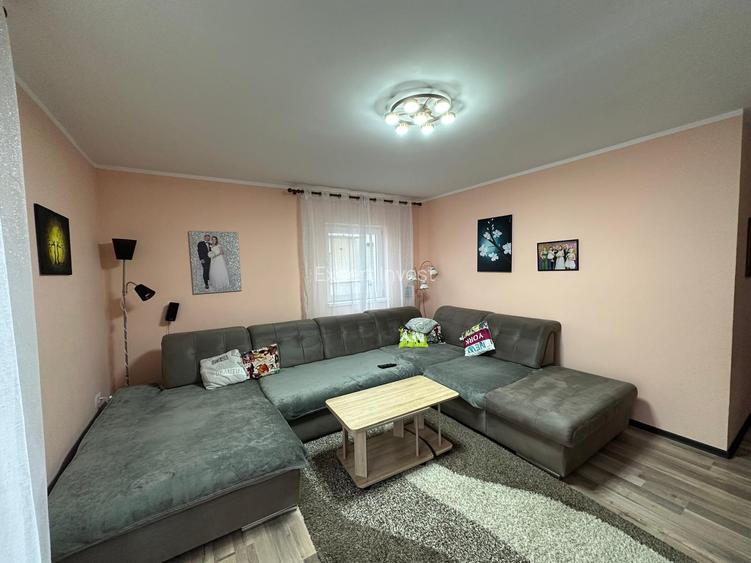 Apartament 3 camere- 2 bai - 2 balcoane - mobilat - parcare - Calea Cisnadiei - 2