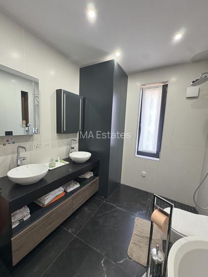 Vila  cu finisaje si mobila de lux, aproape de Cambridge School - 6