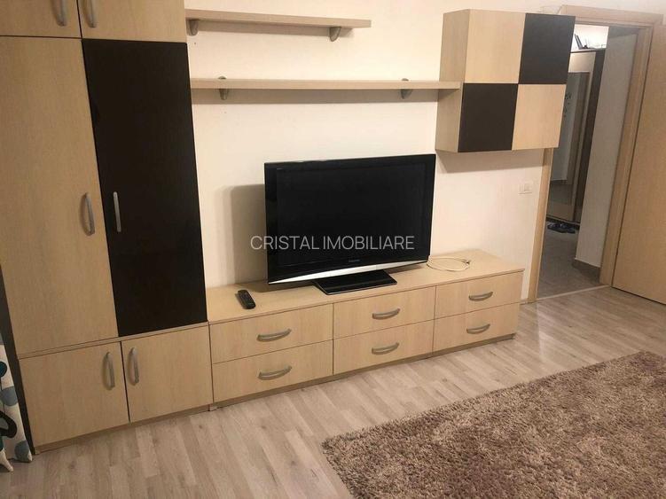 3 camere decomandat, centrala proprie, parcare, etaj 1 - 3