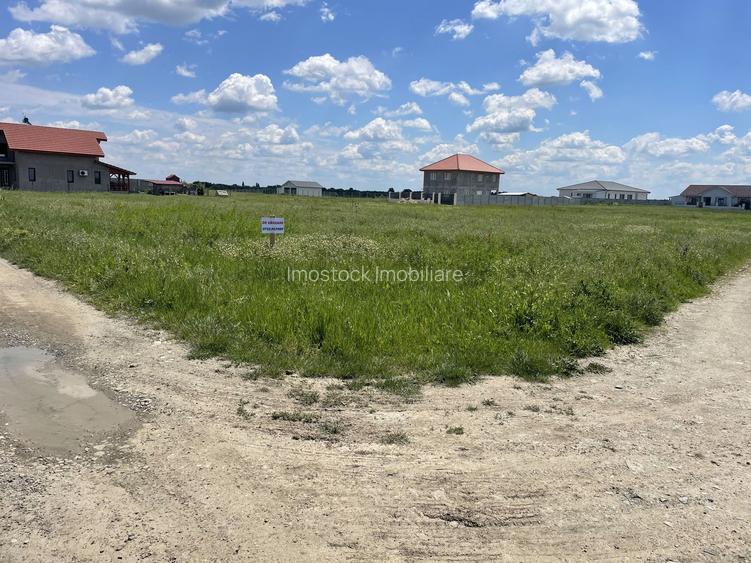 Teren Remetea Mare 720mp -2 fronturi I - 3