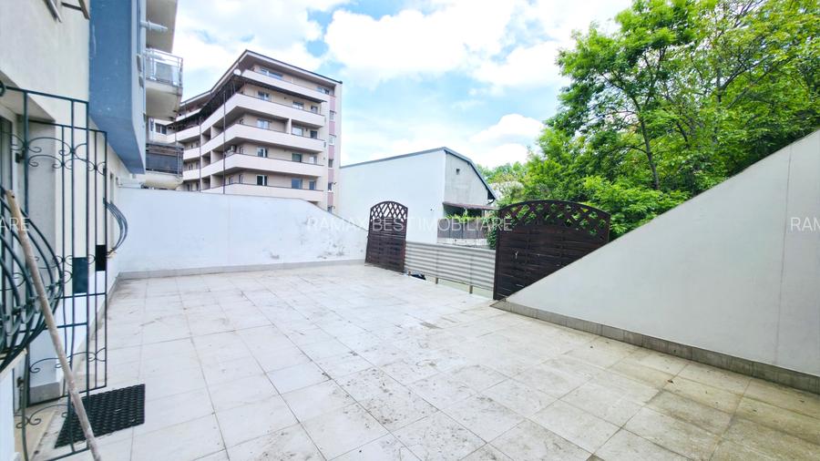 Apartament cu terasă spectaculoasă și garaj subteran - 12