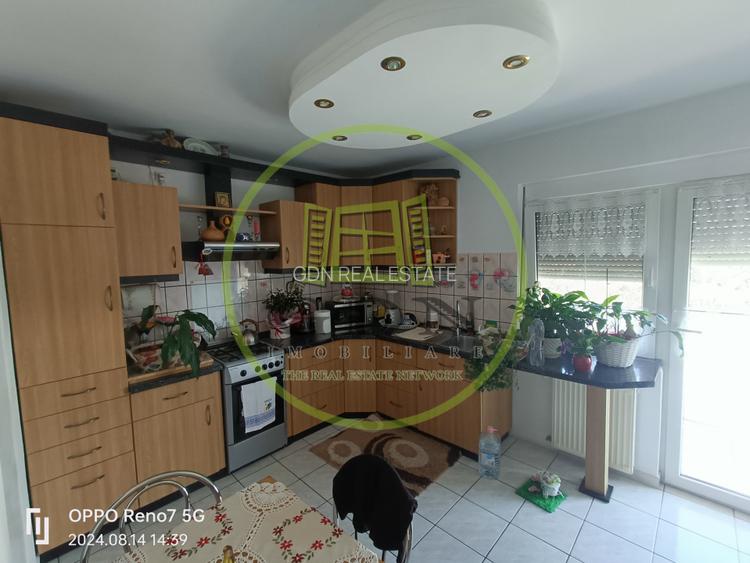 Casă -vilă de vânzare în Reghin - 8