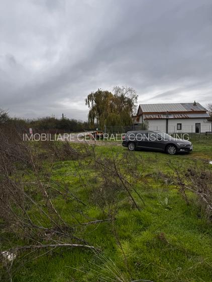 Teren intravilan construibil utilități la 20 metri. - 3