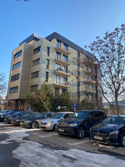 Apartament 4 camere bloc boutique si terasa de 25m - 54