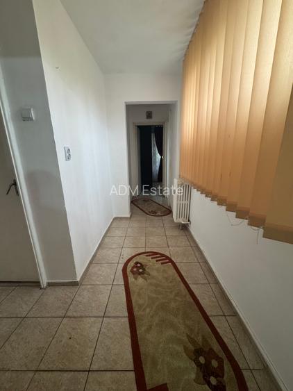 Apartament 2 cam - Bloc anvelopat - Necesita renovare - Decomandat - 5