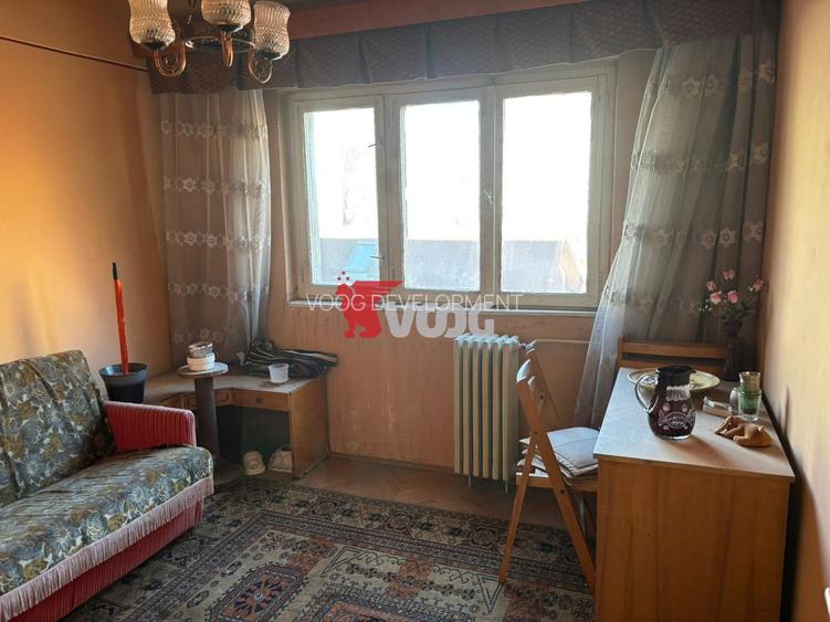 Apartament 3 camere -Complexul Studentesc -etaj 2 - 6