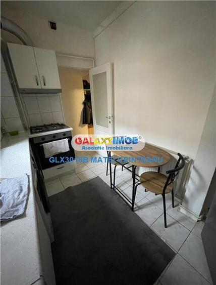 Vand apartament 2 camere Sectorul 5 - 9