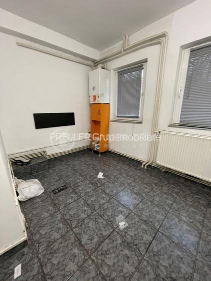 Spatiu comercial 42mp, cu vitrina si vad pietonal, Gara, CT + AC - 8