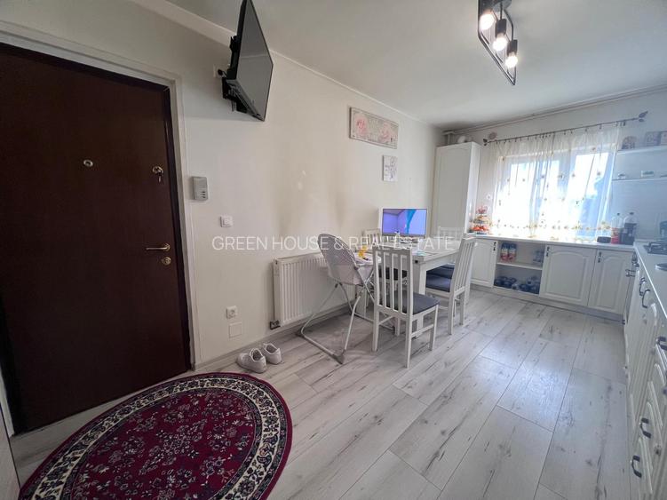 Apartament 4 camere,et 3, zona Liceul Auto - Deva - 2