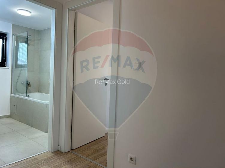 Vilă cu 4 camere de vânzare in Liziera de Lac - 9