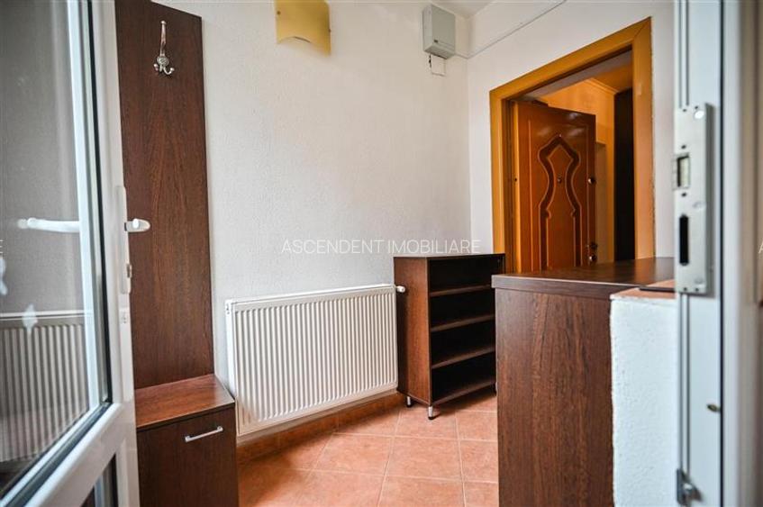 FILM! Rezidenta montana,decor apreciabil, pod mansardabil,garaj propriu,Central - 25