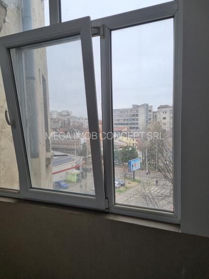 Oportunitate de Investiție: Apartament  cu potențial de impărțire în 2 unitati - 23