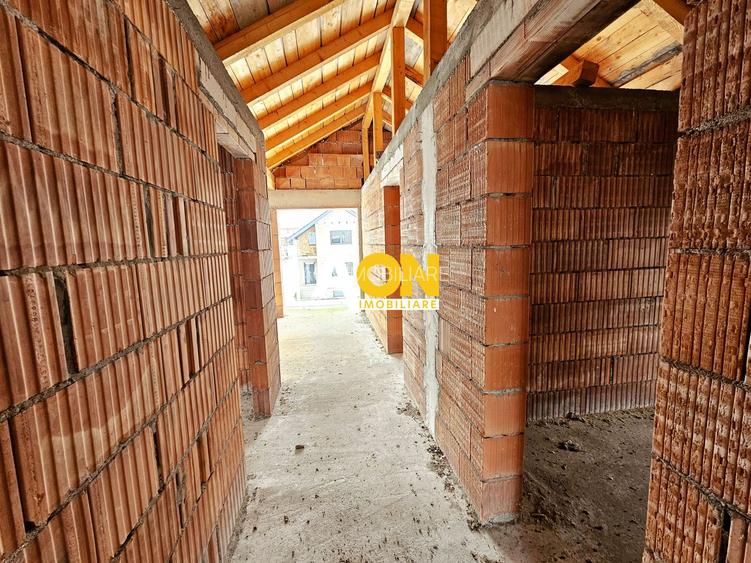 COMISION ZERO! Casa la rosu, P+1, 300 mp teren, cu utilitati, Lancram - 17