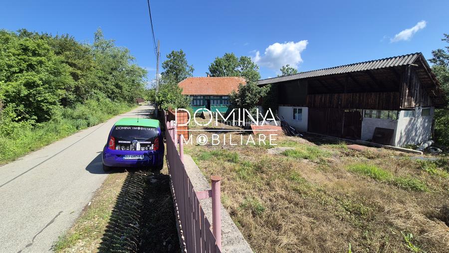 Vânzare casă tradițională și teren generos – Cîrțînești, Scoarța - 2