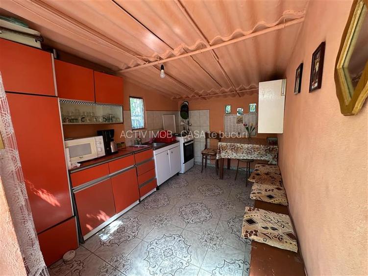 Casa Cocheta, Locuibila imediat,  cu Gradina si Curte,1500mp., Com.Birda. - 6