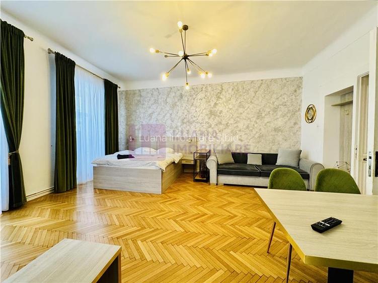 Doua apartamente de vanzare | Ultracentral | Renovate | Curte 100 mp | video - 2
