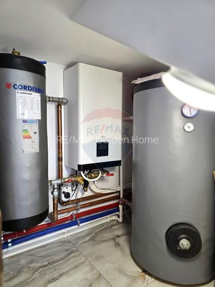 Casă / Vilă din 2024  de vânzare în zona Micro 14 - 12