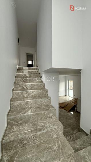 Duplex cu 3 camere si teren de 250 mp, zona Giarmata - 12