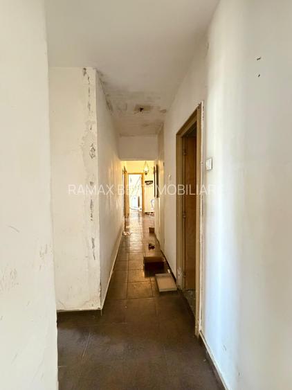 Calea Giulesti, Stadion Rapid, bloc 1989, 3 balcoane, 2 bai - 14