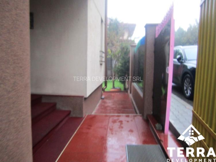 Vilă spectaculoasă cu vedere la mare – zonă exclusivistă Trandafirul - 8