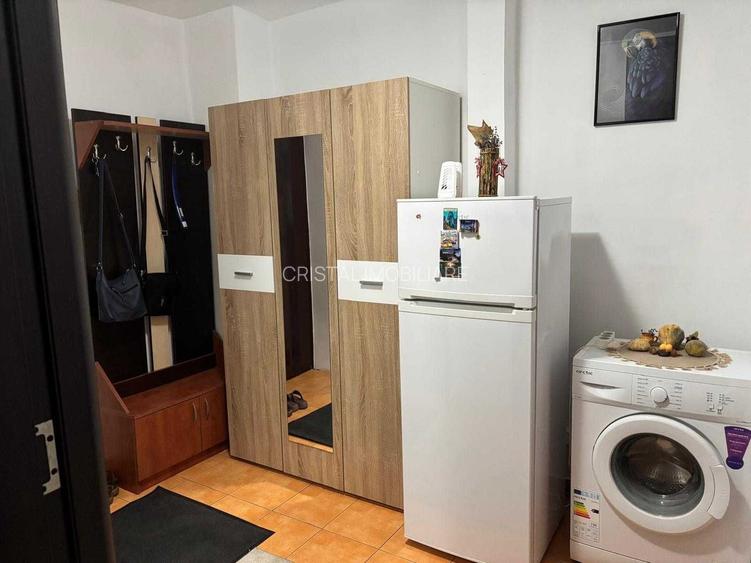 Garsonieră spațioasă de închiriat Apărătorii Patriei - Loc de parcare - 6