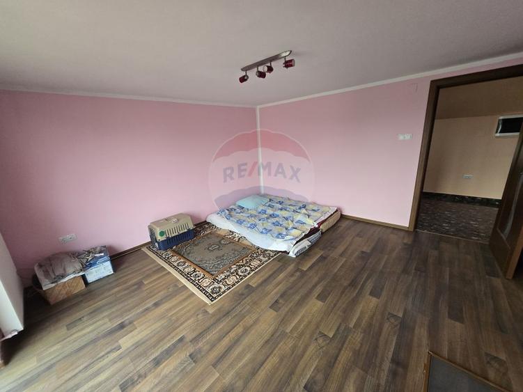 Casă de închiriat în zona Lascar Catargiu