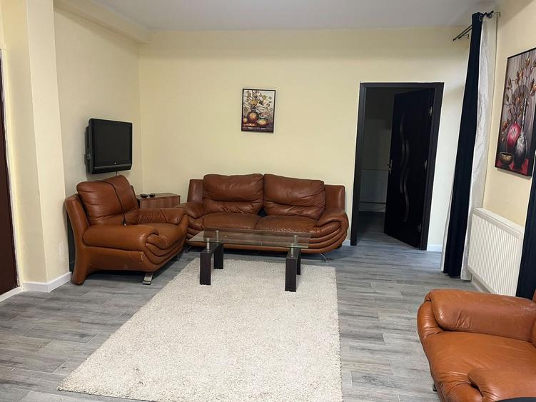 Apartament 2 camere, de inchiriat+ loc de parcare si terasa in curte