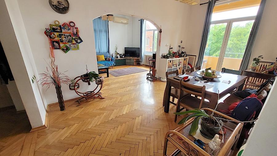 Vilă cu restaurant la parter – Grădina Icoanei