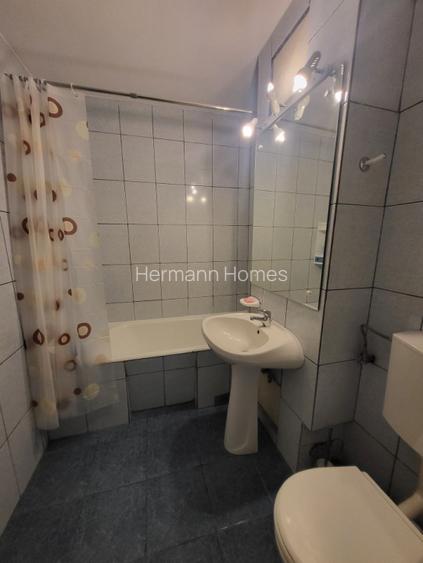 Apartament 3 camere, decomandat, 70 mp, Strand   - etaj I - 9