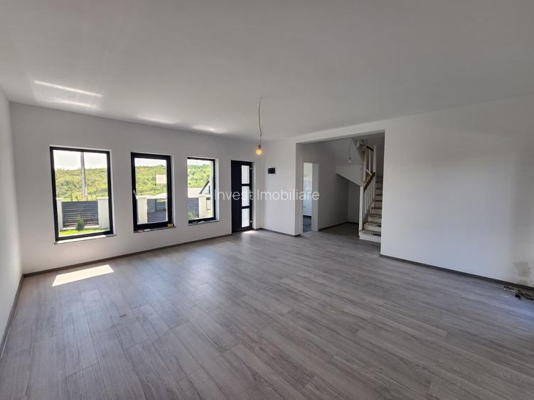 Duplex 4 camere, 2 bai , VALEA ADANCA - 5