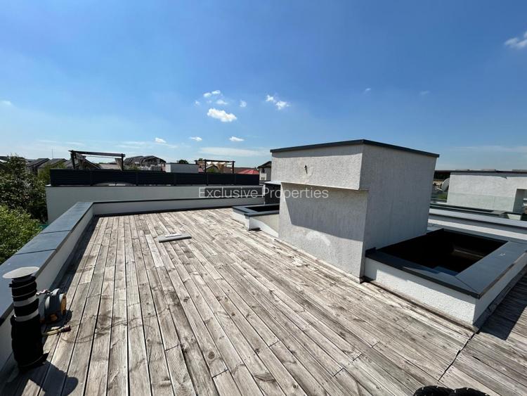 Vila moderna si eleganta in Otopeni, curte amenajata si terase generoase - 2