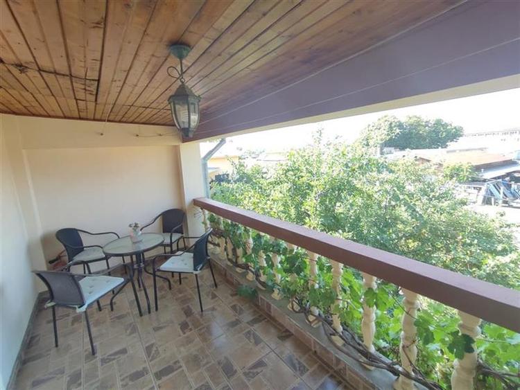 Vanzare vila cu spati comerciale si apartamente, ideal afacere - 12