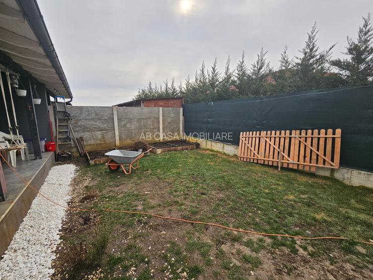 Duplex pe parter, între Moșnița Nouă și Urseni, cu 2 băi, 2 terase, comision 0% - 23