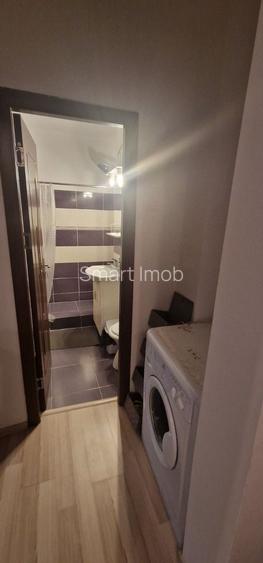 De vânzare apartament 2 camere decomandat etaj 1 - 4