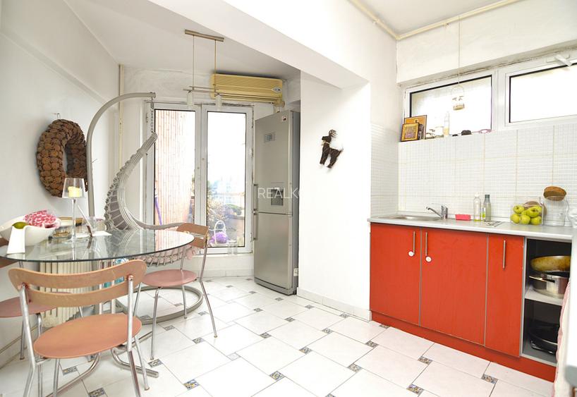 VANZARE APARTAMENT 3 CAMERE CALEA CALARASILOR – HYPERION - 9