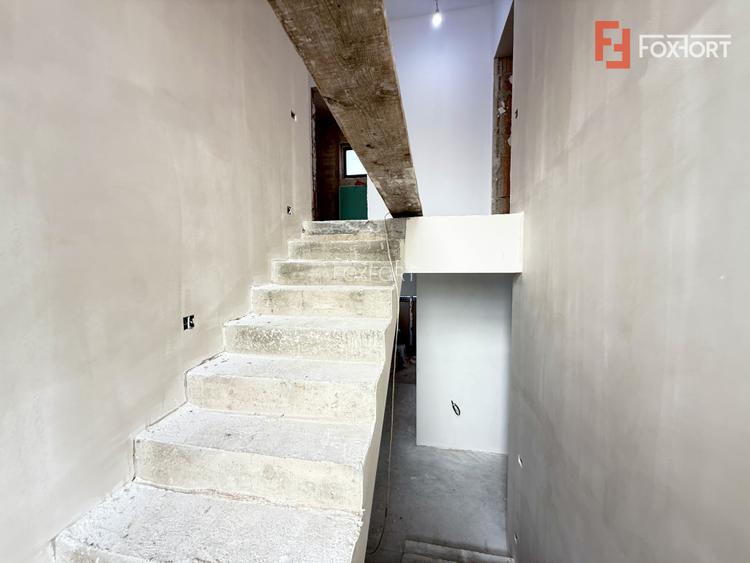 Casa individuala cu 5 camere de vanzare in Dumbravita - 11