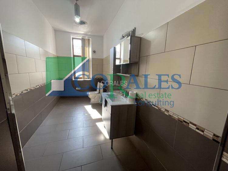 Etaj 1, 5 camere, 200 mp utili, 3 Ap. in cladire, 3 locuri parcare - 15