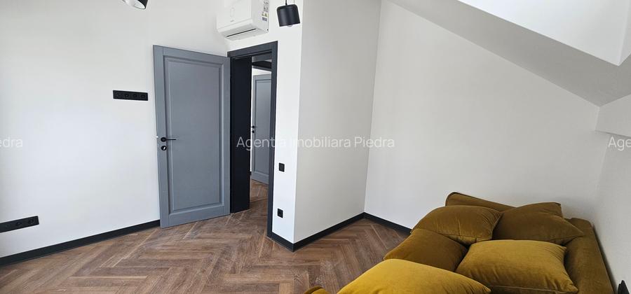 Vand apartament de 3 camere,cu 2 locuri de parcare situat in Turnisor,str.Bieltz - 8