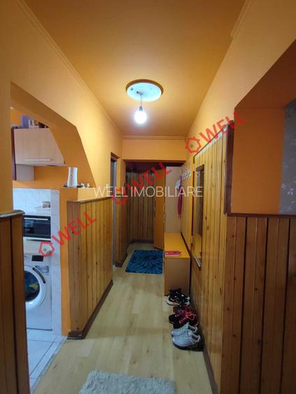 De vânzare apartament cu trei camere în Cătălina! - 10