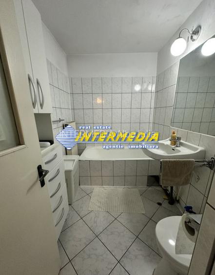 De Vanzare Apartament 4 camere decomandat 83 mp etaj 1 finisat complet - 12