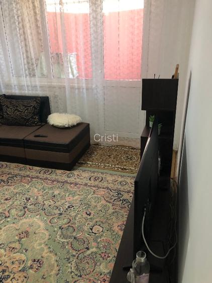 Vând apartament 2 camere  - 6