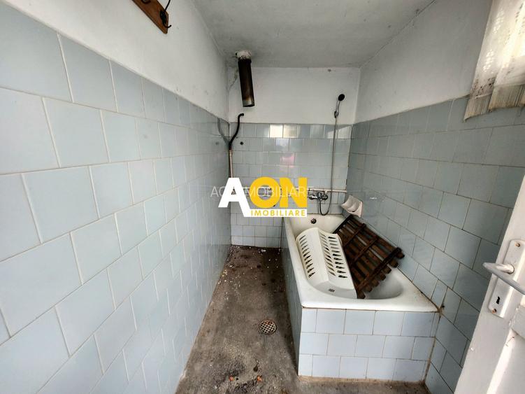 De vanzare casa 3 camere, 719mp teren, Cetate - 11