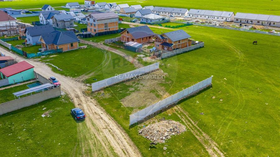 COMISION 0% | TEREN INTRAVILAN| 500 MP| IMPREJMUIT| CODLEA - 15