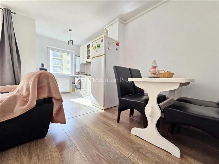 Apartament doua camere si boxa de vanzare in Top City Tractorul - 27
