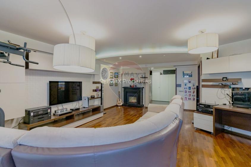 Apartament special | 137.36mp utili | 143mp utili totali | 2009 - 16