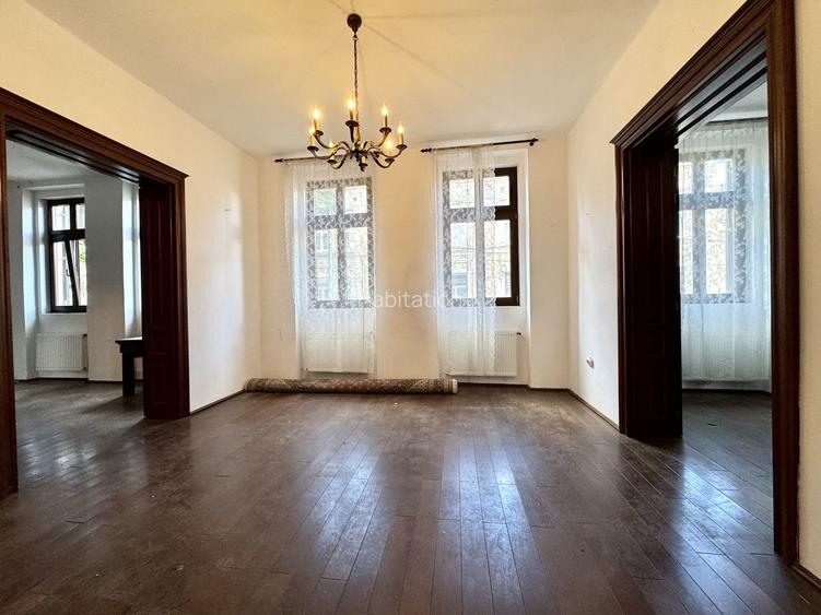 Casă cu farmec aparte, pentru locuit sau birouri,  zona Bălcescu - 4