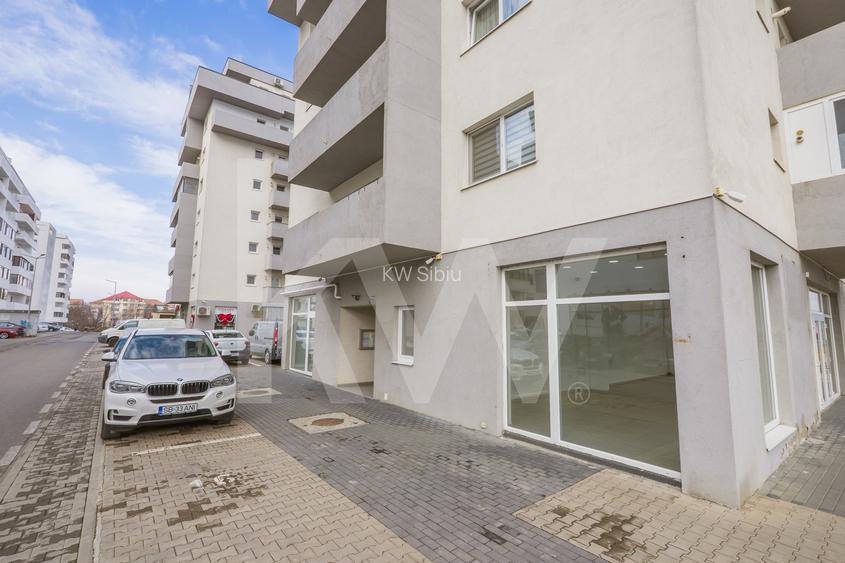 Spatiu comercial finisat 174mp vitrina Dna Stanca ideal showroom clinica - 11